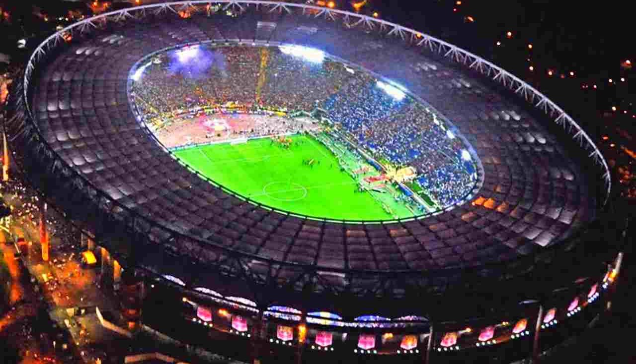 Il Derby Roma – Lazio si giochera’ domenica alle 12.30