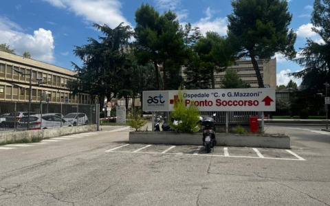 Dimessa due volte dall’Ospedale, muore dopo poche ore in casa. Due medici indagati.