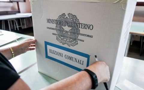 Elezioni, affluenza in calo a Fondi e nei 9 comuni della provincia di Frosinone