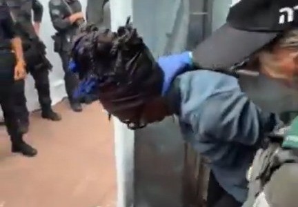 Flotilla, tornati a casa gli attivisti toscani. “Ci hanno trattati come prigionieri”: il racconto choc di Antonella Bundu