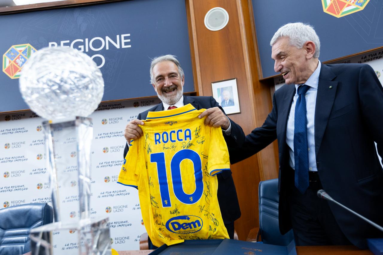 Frosinone premiato da Rocca: “Orgoglio per il territorio”. Stirpe: “Non è stata la vittoria dei soldi”