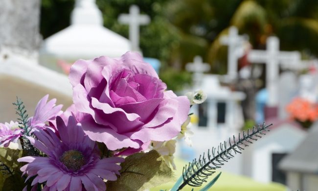 Furti di rame nei cimiteri, la Polizia blocca e denuncia quattro persone