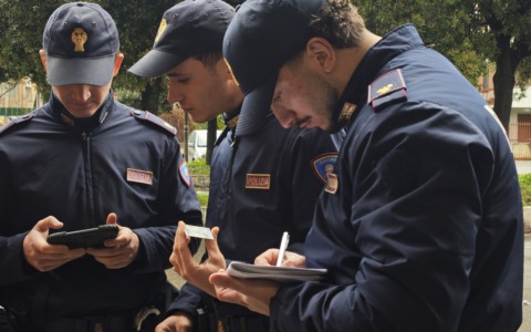 Furti e rapine in città, la polizia arresta 11 persone in flagranza di reato