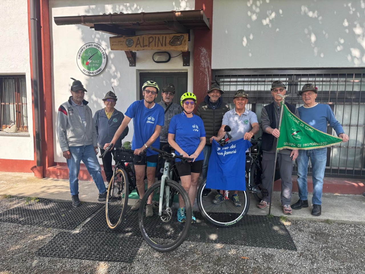 “Il trio dei non famosi” farà il giro dell’Italia in bici