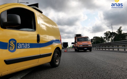 Incidente stradale, code su raccordo anulare