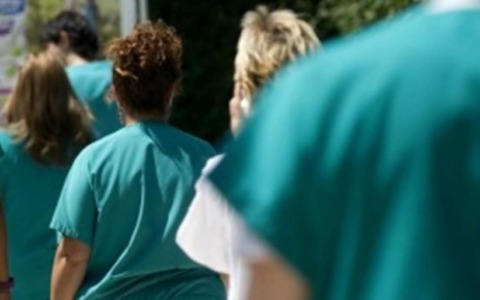 Infermieri, allarme a Lecco: pochi ingressi, stipendi bassi e rischio fuga verso altre province