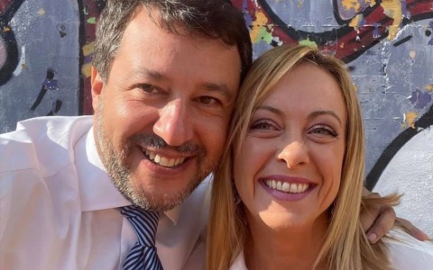 Ipotesi elezioni anticipate: dopo Salvini, anche Meloni. L’ombra di Draghi in caso di pareggio