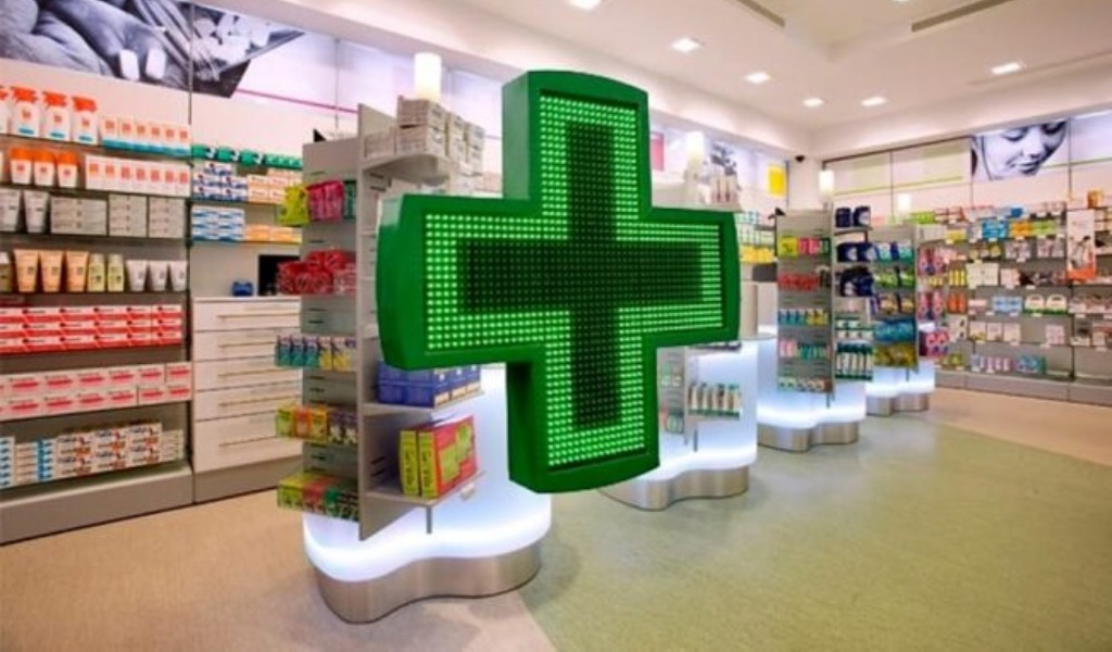 Irregolarità nella gestione dei farmaci: chiusa una farmacia a Goito