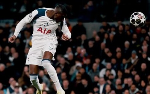 Juventus-Psg: presto l’incontro per Kolo Muani
