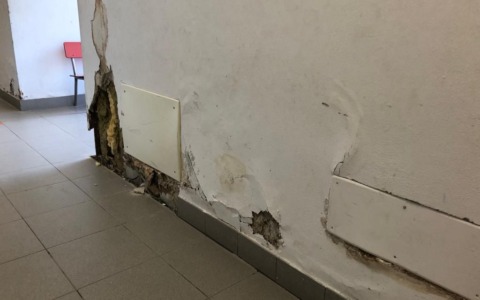 La palestra della scuola per il Comune è a posto, anzi no. Vietato l’utilizzo