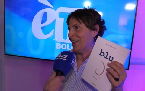 La scrittrice bolognese Lara Ciunfrini presenta a E’tv il suo primo libro: “Blu”