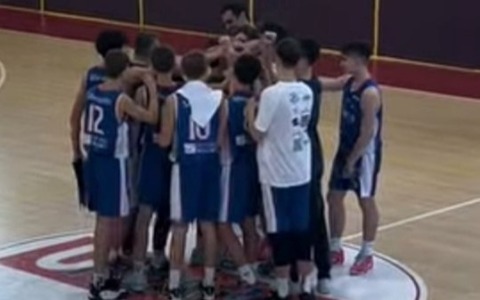 L’Uniweb Cantù U14 vince la gara d’andata ad Almenno 63-73 e vede il podio regionale