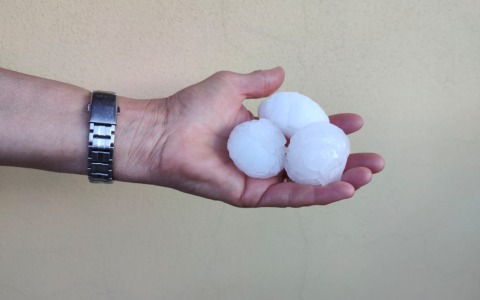 Maltempo nel Bresciano: intenso temporale con grandine, ecco dove