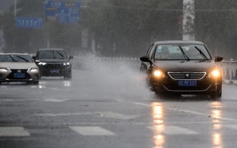 Maltempo, temporali in arrivo da domani
