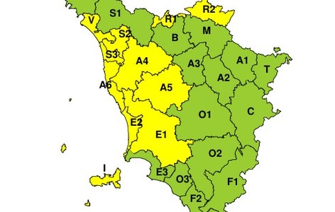 Mareggiate e vento codice giallo per costa, centro-nord e zone appenniniche