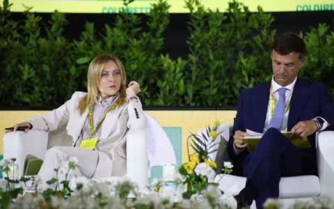 Meloni a Brescia per Coldiretti: “Per noi l’agricoltura è una priorità assoluta”. E attacca l’Europa “dei burocrati”