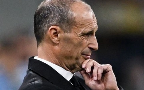 Milan-Allegri, futuro incerto. E il Napoli osserva la situazione