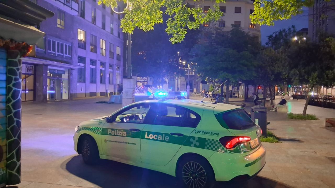 Monopattini elettrici, stop alla circolazione selvaggia: pioggia di multe per chi gira senza targa