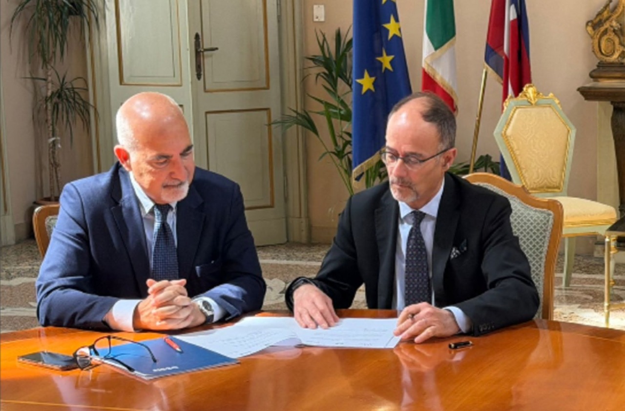 Novara, firmato il protocollo per la sicurezza bancaria: più collaborazione contro truffe e attacchi multivettoriali