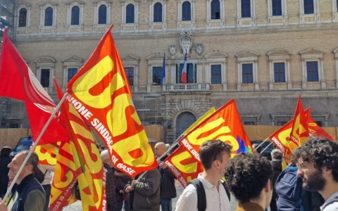 Nuova fermata AMT a Chiavari, il sindacato USB: “Impegni disattesi e costi in salita”