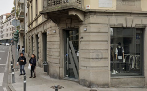 Nuova spaccata (la quinta) in centro a Bergamo: ladri nel negozio di Alessandra Venturi