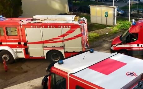 Paura per un incendio nella scuola primaria “Maestro Giulio Reale”