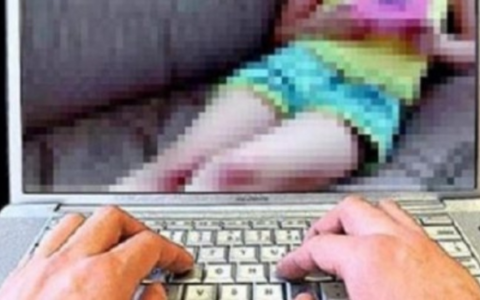 Pedopornografia, in carcere 29enne della Bassa: atti sessuali con una ragazzina dell’oratorio