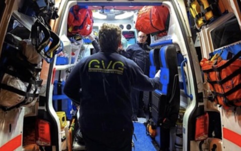 Salò, accusa un malore sul posto di lavoro: attivati si soccorsi