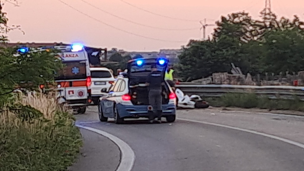 Schianto a Capriolo, muore un 24enne