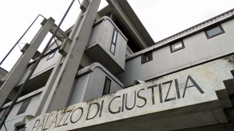 Sequestrato e torturato per due giorni: quattro arresti