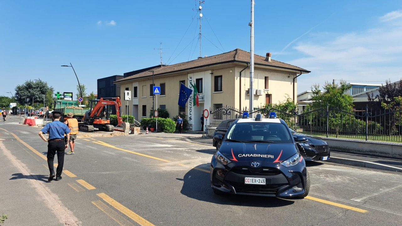 Si spara con la pistola d’ordinanza, muore agente della Locale
