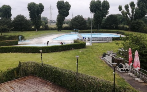 Stagione estiva assicurata: c’è la data per la riapertura della piscina all’aperto