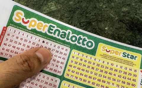 SuperEnalotto, colpo da 590 mila euro a Firenze: caccia al vincitore del “5+1”