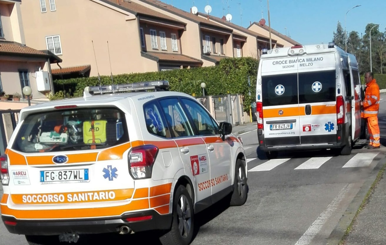 Tamponamento tra auto e mezzo pesante: attimi di paura per una 48enne