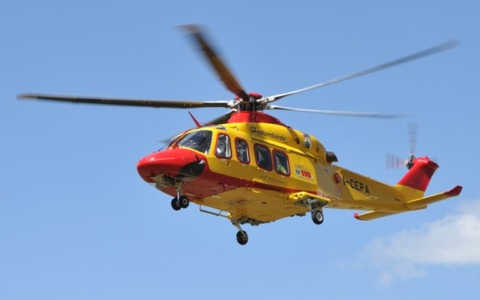 Terribile incidente sulla provinciale, 22enne grave al Cto