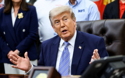 Trump “sorpassa” Putin: “Avremo noi l’uranio impoverito dell’Iran (e lo distruggeremo)”