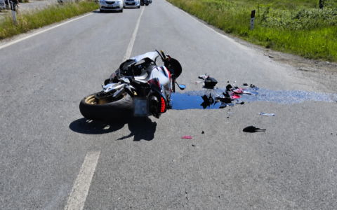 Volpiano, giornata nera sulle strade: feriti due motociclisti