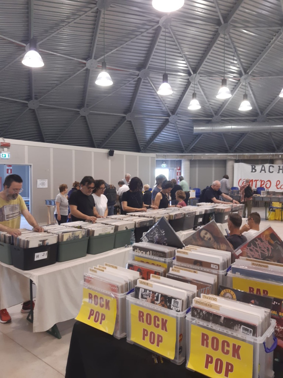 Weekend ricco di eventi per la banda di Oggiono: concerto a Imberido e successo alla fiera del vinile