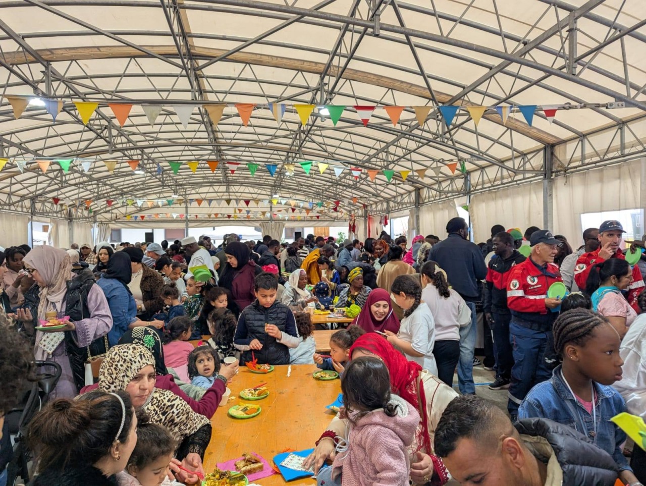 Zingonia diventa il vero “ombelico del mondo” per la “Festa dei colori”