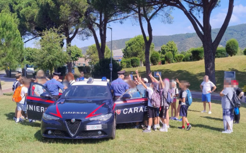 A Sestri Levante 144 alunni a lezione di sicurezza con i Carabinieri e la Croce Rossa