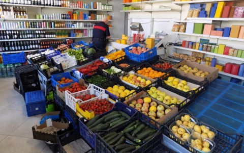 Alimenti scaduti da anni, maxi sequestro