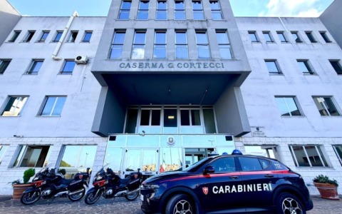Ancona. Frode bancaria e riescono a sottrargli 43mila euro: due persone denunciate