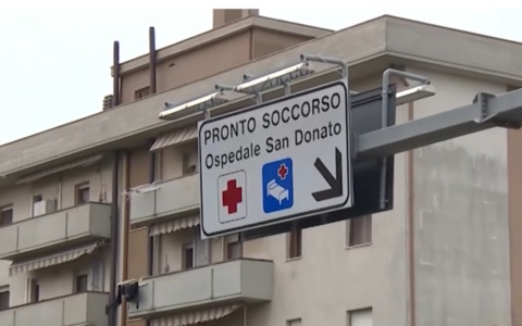 Arezzo, notte di follia con maxi risse e un investimento: sei feriti. Nessuno è grave