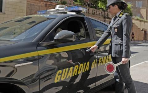Arrestato latitante a Manchester: era a capo di un’organizzazione criminale in Bergamasca