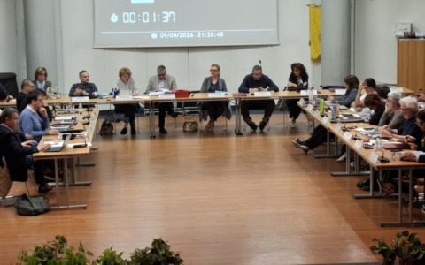 Assenti i consiglieri del Partito Democratico: la minoranza garantisce il numero legale