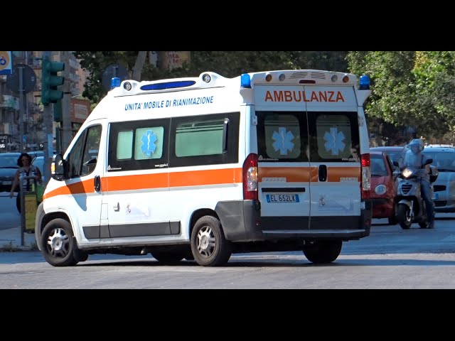 Bimbo di 11 anni investito da un camion di rifiuti: morto sul colpo