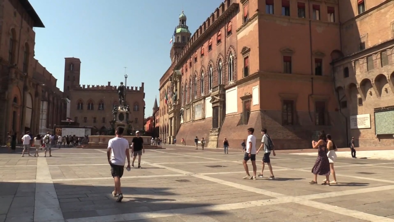 Bologna nella morsa dell’afa ancora fino a martedì