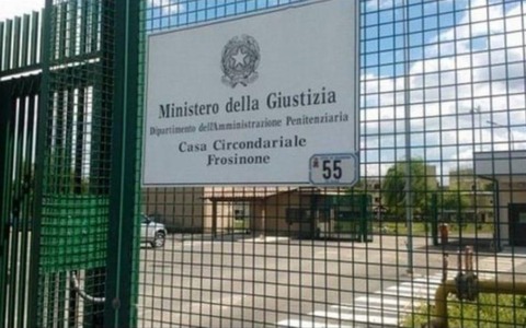 Calcio in carcere, detenuti e giovani in campo per l’inclusione
