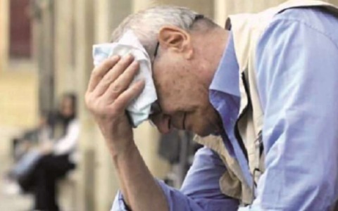 Caldo fuori controllo: sempre attivo il numero telefonico h24 di supporto alle persone anziane e fragili