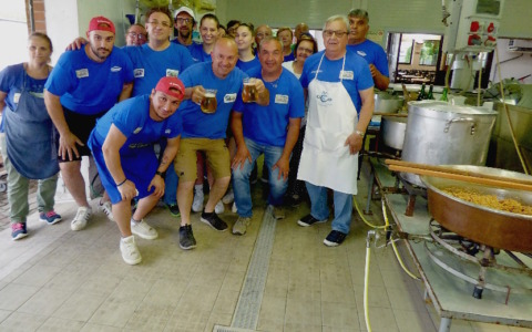 Caresanablot in festa per la 44ª Sagra d’la Panissa. Si comincia venerdì 12 giugno